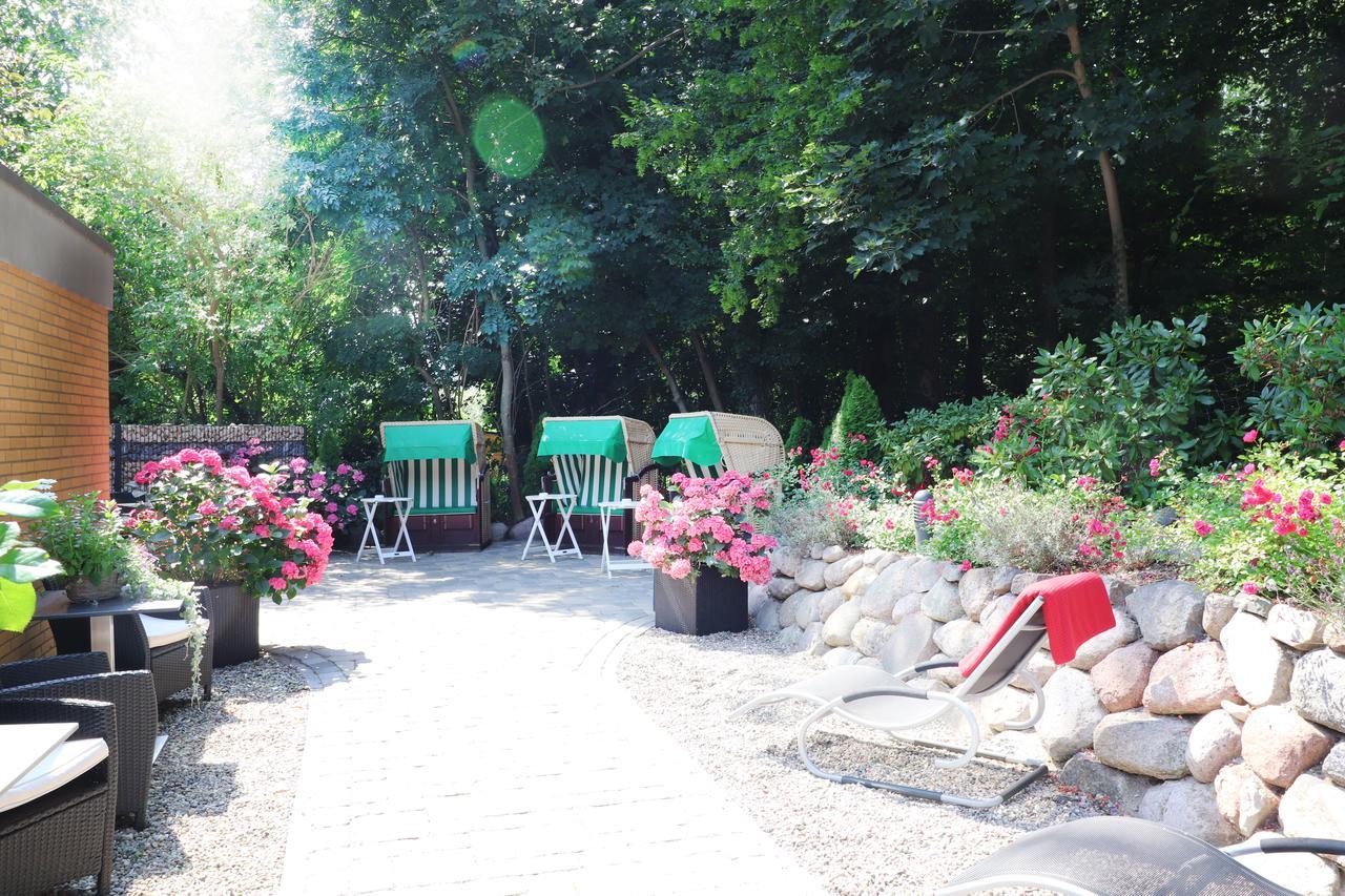 Hotel Ostseeresidenz Cammann เกรอมิทซ์ ภายนอก รูปภาพ